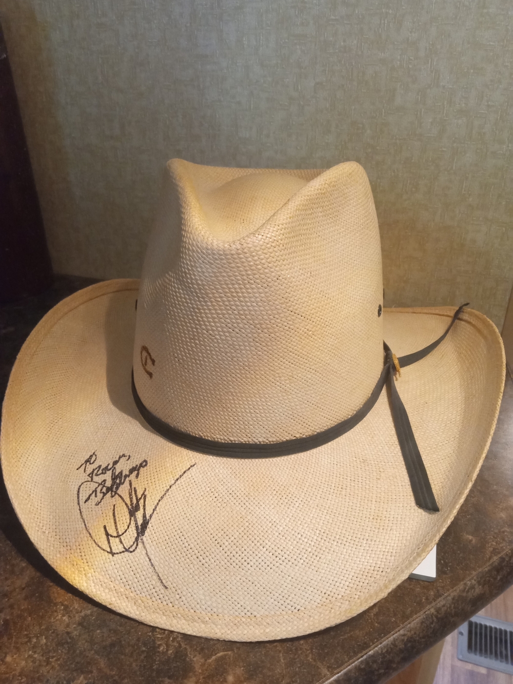Country Music Dwight Yoakam Signed Charlie 1 Horse Cowboy Hat Vintage